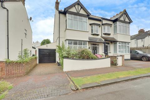 4 bedroom semi-detached house for sale, Sandown Avenue, Westcliff-on-sea, SS0