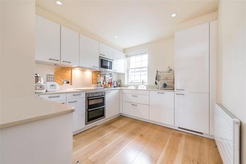 2 bedroom flat to rent, Store Street, London
