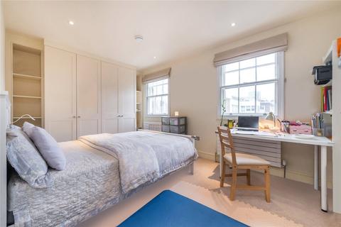 2 bedroom flat to rent, Store Street, London