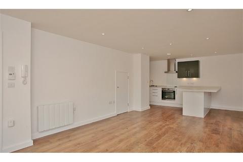 2 bedroom apartment to rent, Lakesmere Close, Kidlington, Oxon, OX5