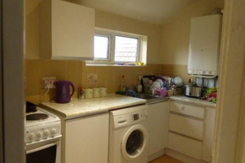 2 bedroom flat to rent, High Street, Milton Keynes MK17