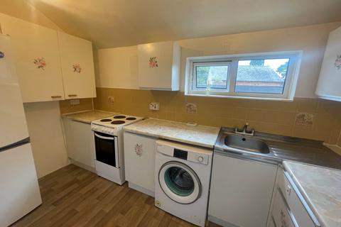 2 bedroom flat to rent, High Street, Milton Keynes MK17