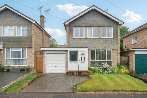 3 bedroom detached house for sale, Grove Hall Road, Bushey