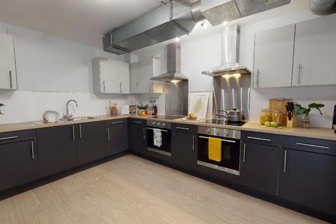 1 bedroom in a flat share to rent, Silver En Suite  at Exchange, 143 Lower Parliament Street  NG1
