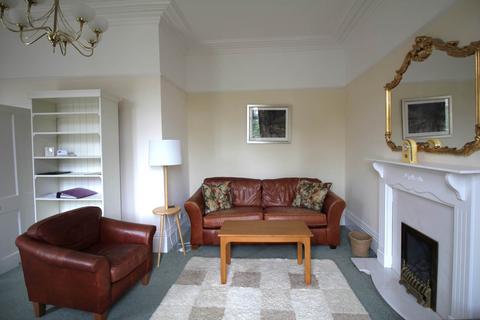 2 bedroom flat to rent, Royal Crescent, Weston Super Mare