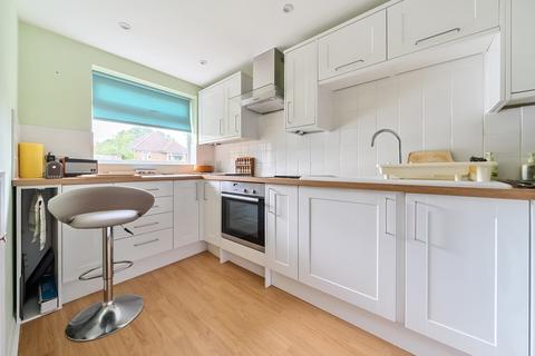 2 bedroom apartment for sale, Betenson Avenue, Kent TN13