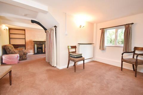 4 bedroom end of terrace house for sale, Crutchfield Lane, Walton-on-Thames, KT12