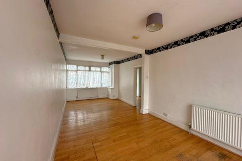 3 bedroom semi-detached house for sale, Fairholme Crescent, Hayes, Greater London, UB4