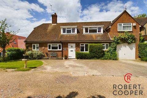 5 bedroom detached house for sale, Highfield Close, Northwood, Middlesex, HA6