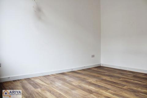 4 bedroom terraced house to rent, Wand Street, Belgrave, Leicester LE4