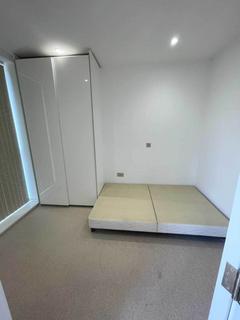 2 bedroom flat to rent, Balfour Road, Hounslow Central