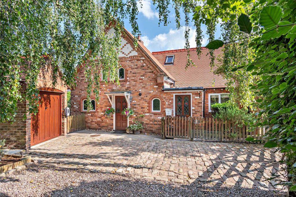 Driveway &amp; Entrance