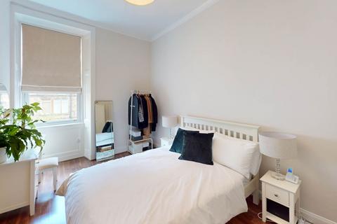 2 bedroom flat to rent, Dudley Drive, Glasgow