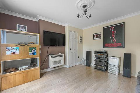 2 bedroom maisonette for sale, Maple Mead, Billericay CM12