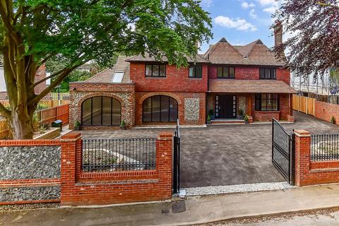 Lanthorne Road, Broadstairs, Kent