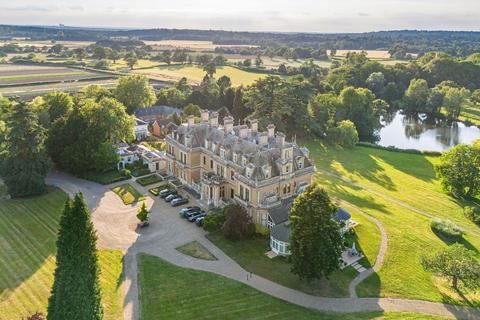 1, The Mansion Cobham Park, Cobham, KT11 3LE