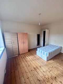 3 bedroom flat for sale, Watford Way, London, Greater London,  NW4 3AN