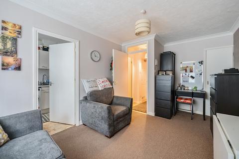1 bedroom apartment for sale, Kingston Gardens, Beddington CR0