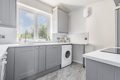 1 bedroom flat for sale, Gilmore Road, Hither Green