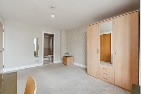 2 bedroom flat to rent, Barrland Street, Flat 4/1, Pollokshields, Glasgow, G41 1RH