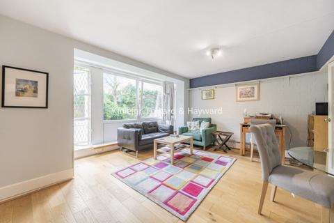 Studio to rent, Fellows Road Belsize Park NW3