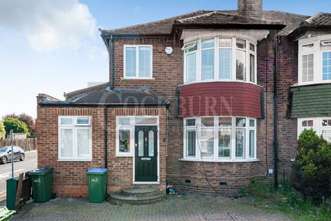 3 bedroom semi-detached house to rent, Sidcup Road, New Eltham, SE9
