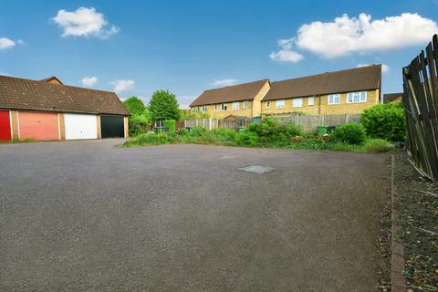 33 Falcon Close, Dartford, DA1 5SA