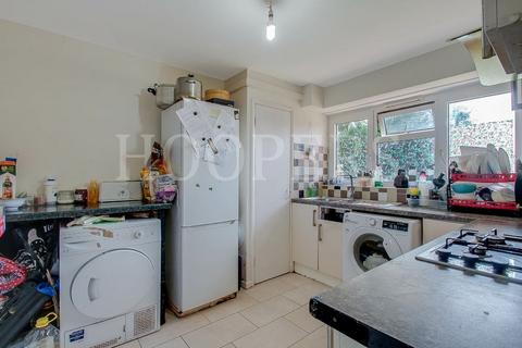 2 bedroom flat for sale, Tanfield Avenue, London, NW2