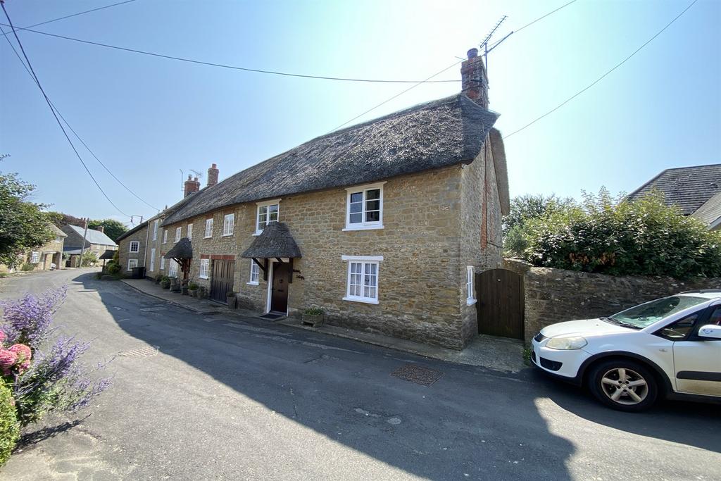 Burton Bradstock 2 bed semidetached house for sale £450,000
