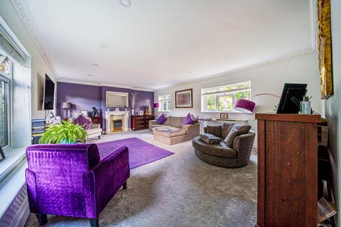 5 bedroom detached house for sale, Oatlands Mere, Weybridge, KT13
