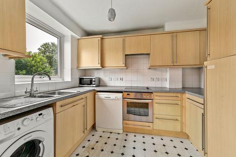 3 bedroom flat for sale, Perryfield Way, Richmond, TW10