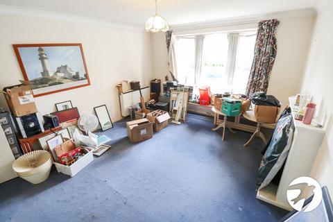 14 Voyagers Close, London, SE28 8QQ