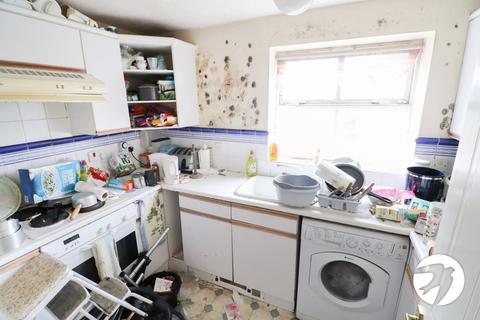 14 Voyagers Close, London, SE28 8QQ