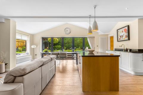 33 Aldridge Road, Little Aston, Sutton Coldfield, B74 3BQ