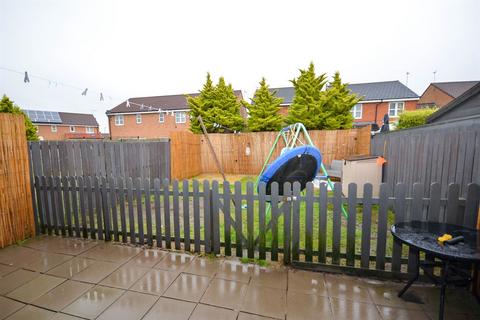 3 bedroom semi-detached house for sale, Cedar Drive, Jarrow