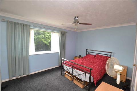 2 bedroom flat for sale, Haig Court, Chelmsford