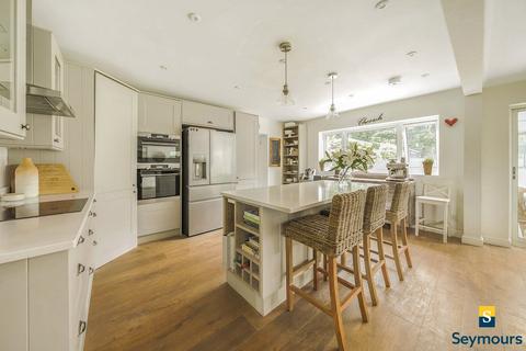 38 Dorking Road, Chilworth, Guildford, GU4 8NR