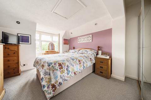 1, The Old Post House Fox Corner, Worplesdon, Guildford, GU3 3PP