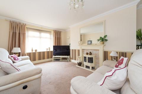 4 bedroom cottage for sale, Cliffsend Road, Cliffsend, CT12