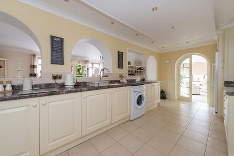 2, Cliffsend Farm Cottages Cliffsend Road, Cliffsend, Ramsgate, CT12 5JG