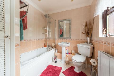 2, Cliffsend Farm Cottages Cliffsend Road, Cliffsend, Ramsgate, CT12 5JG