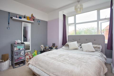 4 Dolphins Road, Folkestone, CT19 5PL
