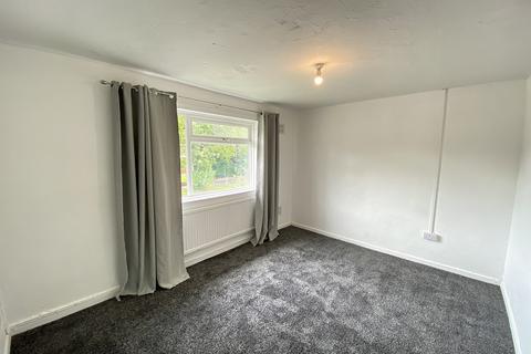 3 bedroom flat to rent, Bay Tree Avenue, Sketty, Swansea, SA2