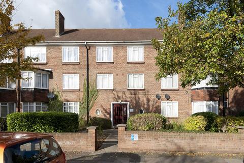Lynton Road, Acton, London, W3