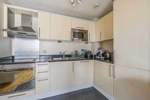 1 bedroom flat to rent, Wharfside Point, Canary Wharf, London, E14