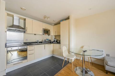 1 bedroom flat to rent, Wharfside Point, Canary Wharf, London, E14