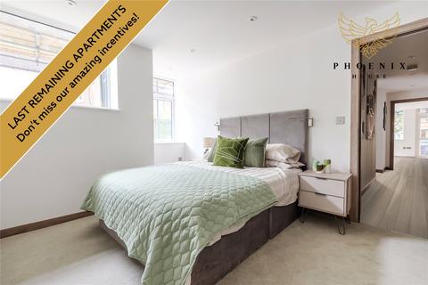 1 bedroom flat for sale, Phoenix House, West Byfleet KT14