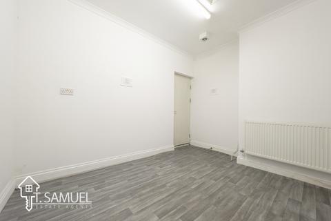 2 bedroom flat for sale, Oxford Street, Mountain Ash
