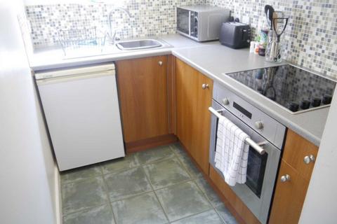 Studio to rent, Walsingham Close, Hatfield