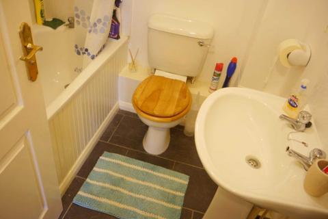 Studio to rent, Walsingham Close, Hatfield
